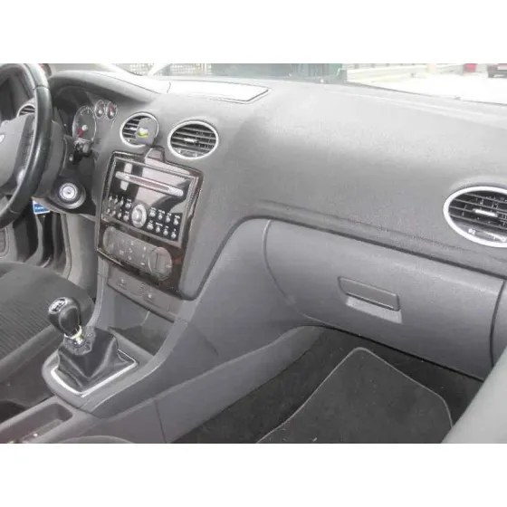 FORD FOCUS BERLINA (CAP) '2006 GHIA AZYK