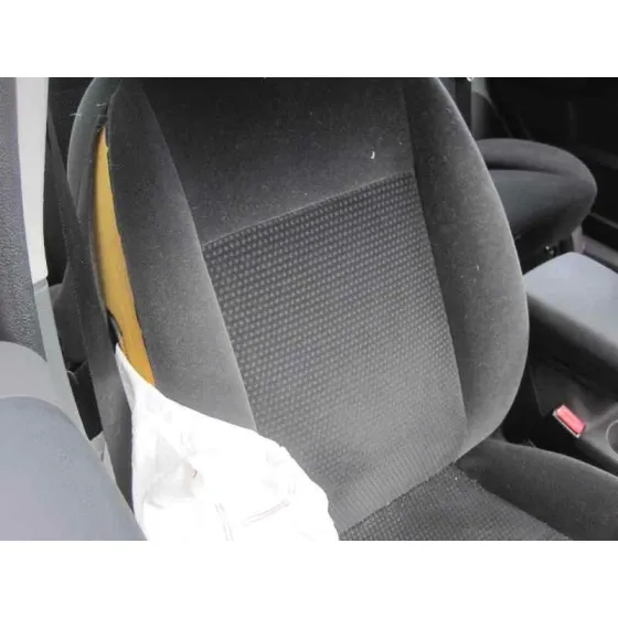 FORD FOCUS BERLINA (CAP) '2006 GHIA AZYK