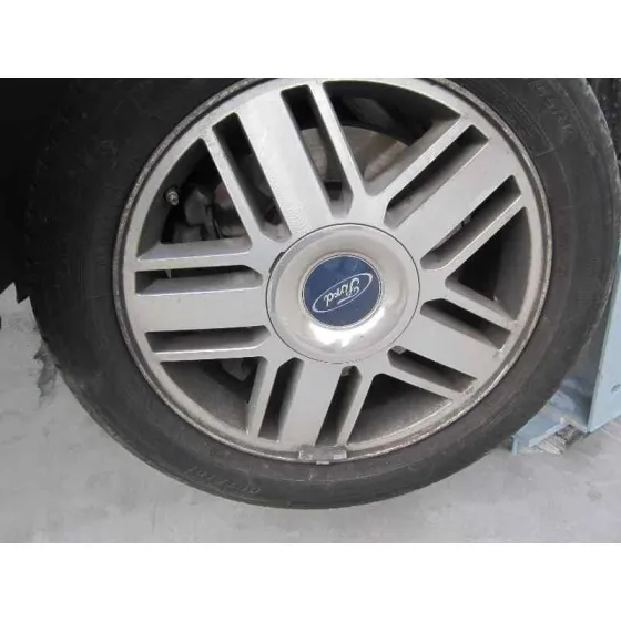 FORD FOCUS BERLINA (CAP) '2006 GHIA AZYK