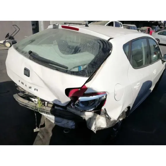 SEAT IBIZA (6J5) '2010 1.6 TDI BLANCO