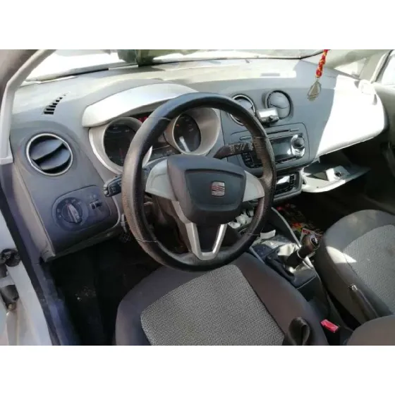 SEAT IBIZA (6J5) '2010 1.6 TDI BLANCO