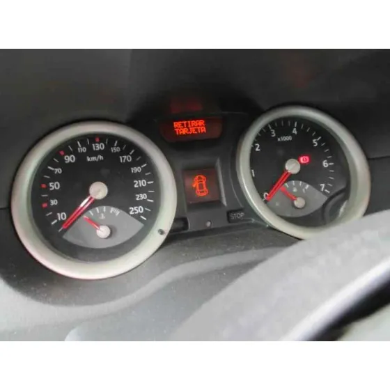 RENAULT MEGANE II BERLINA 3P '2004 CONFORT AUTHENTIQUE NEGRO