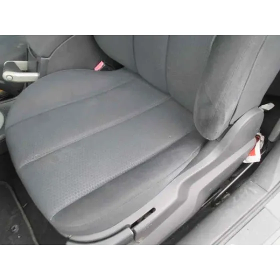 RENAULT MEGANE II BERLINA 3P '2004 CONFORT AUTHENTIQUE NEGRO