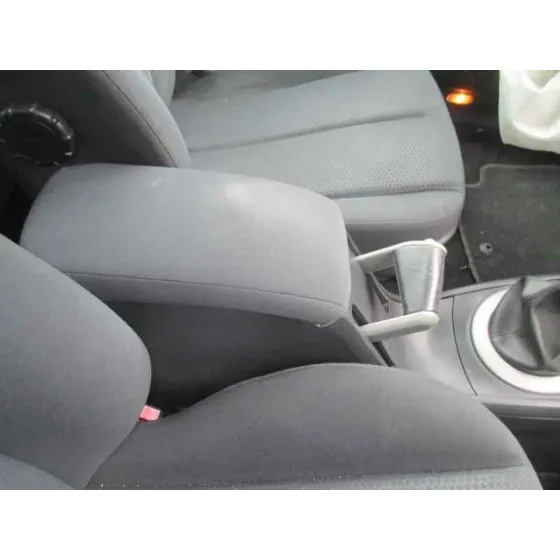 RENAULT MEGANE II BERLINA 3P '2004 CONFORT AUTHENTIQUE NEGRO