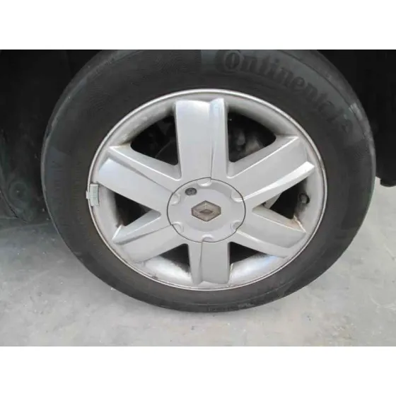 RENAULT MEGANE II BERLINA 3P '2004 CONFORT AUTHENTIQUE NEGRO
