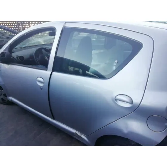 TOYOTA AYGO (KGB/WNB) '2006 BASICO PLATA
