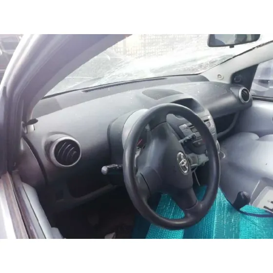 TOYOTA AYGO (KGB/WNB) '2006 BASICO PLATA