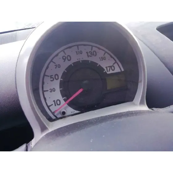 TOYOTA AYGO (KGB/WNB) '2006 BASICO PLATA