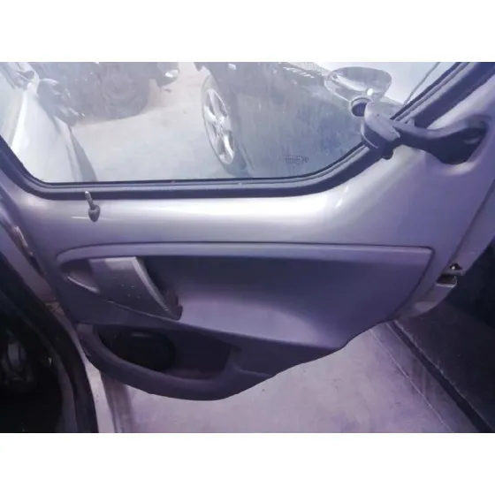 TOYOTA AYGO (KGB/WNB) '2006 BASICO PLATA
