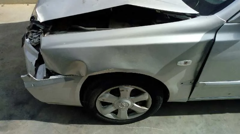 HYUNDAI ACCENT (LC) HYUNDAI ACCENT (LC) '2003 GLS PLATA 2003