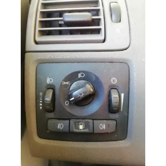 VOLVO V50 FAMILIAR '2006 2.0 DIESEL CAT NEGRO