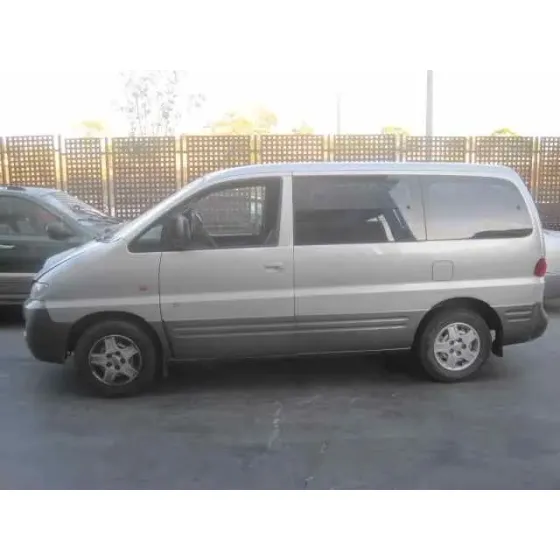 HYUNDAI H 1 '2003 H 1 FURG.CAJA CERR.C. PUERTA PLATA