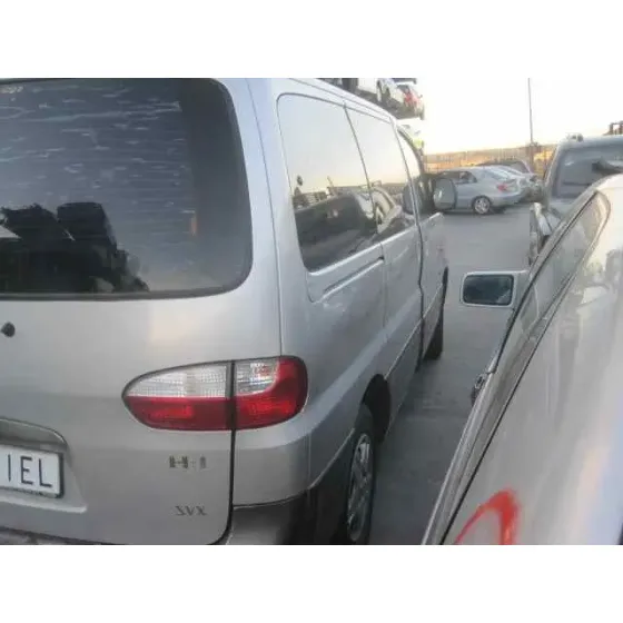 HYUNDAI H 1 '2003 H 1 FURG.CAJA CERR.C. PUERTA PLATA