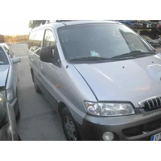 HYUNDAI H 1 '2003 H 1 FURG.CAJA CERR.C. PUERTA PLATA