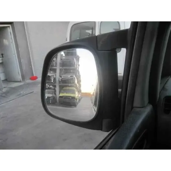 HYUNDAI H 1 '2003 H 1 FURG.CAJA CERR.C. PUERTA PLATA