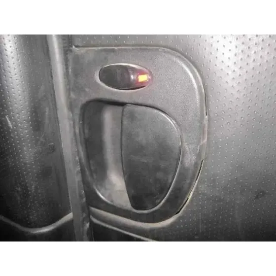 HYUNDAI H 1 '2003 H 1 FURG.CAJA CERR.C. PUERTA PLATA