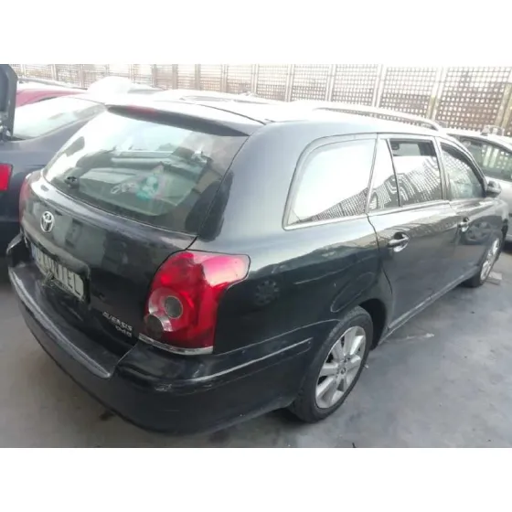 TOYOTA AVENSIS WAGON (T25) '2006 2.0 D-4D EXECUTIVE NEGRO