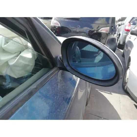 BMW SERIE 1 BERLINA (E81/E87) '2005 116I AZUL