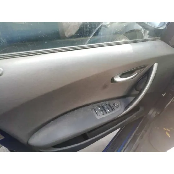 BMW SERIE 1 BERLINA (E81/E87) '2005 116I AZUL