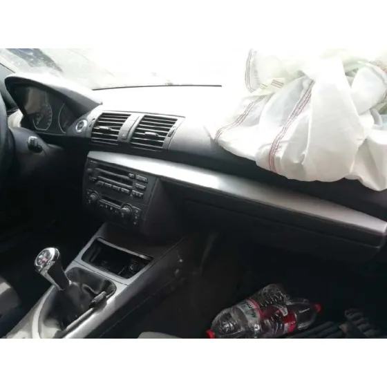 BMW SERIE 1 BERLINA (E81/E87) '2005 116I AZUL