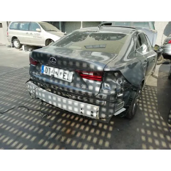 LEXUS IS '2015 300H GRIS