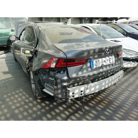 LEXUS IS '2015 300H GRIS