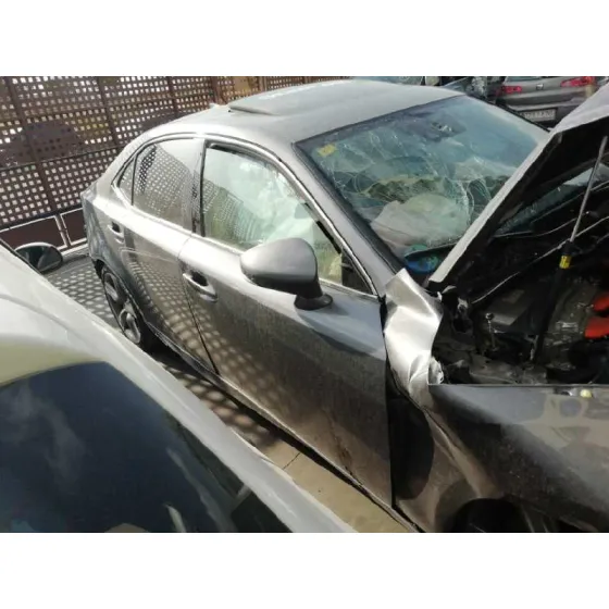 LEXUS IS '2015 300H GRIS