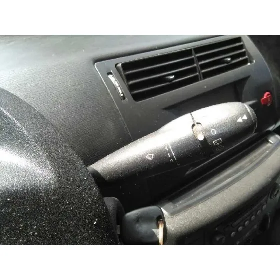 CITROEN C4 COUPE '2005 LX AZUL