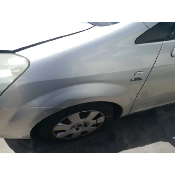 TOYOTA COROLLA VERSO (R1) '2004 2.0 TURBODIESEL CAT GRIS PLATA