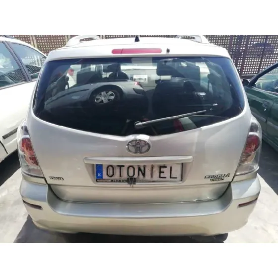 TOYOTA COROLLA VERSO (R1) '2004 2.0 TURBODIESEL CAT GRIS PLATA