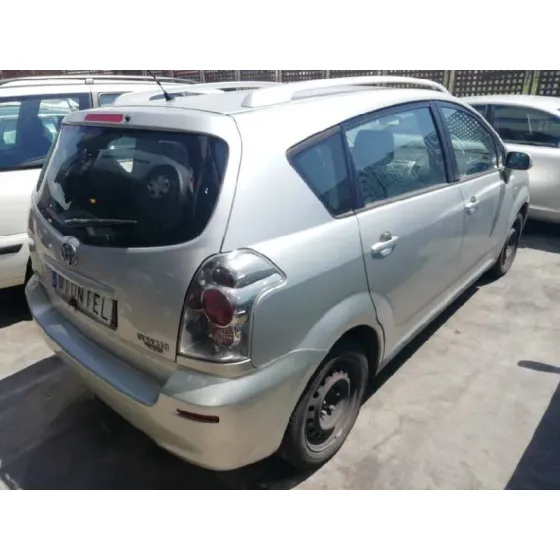 TOYOTA COROLLA VERSO (R1) '2004 2.0 TURBODIESEL CAT GRIS PLATA