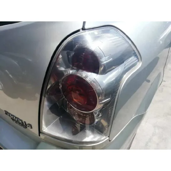 TOYOTA COROLLA VERSO (R1) '2004 2.0 TURBODIESEL CAT GRIS PLATA