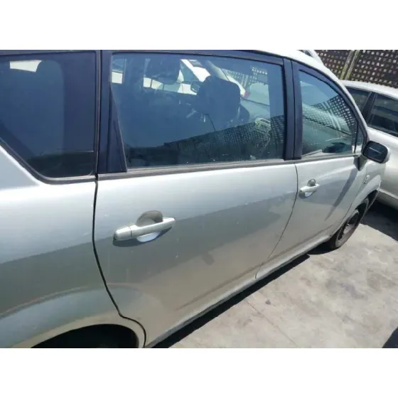 TOYOTA COROLLA VERSO (R1) '2004 2.0 TURBODIESEL CAT GRIS PLATA
