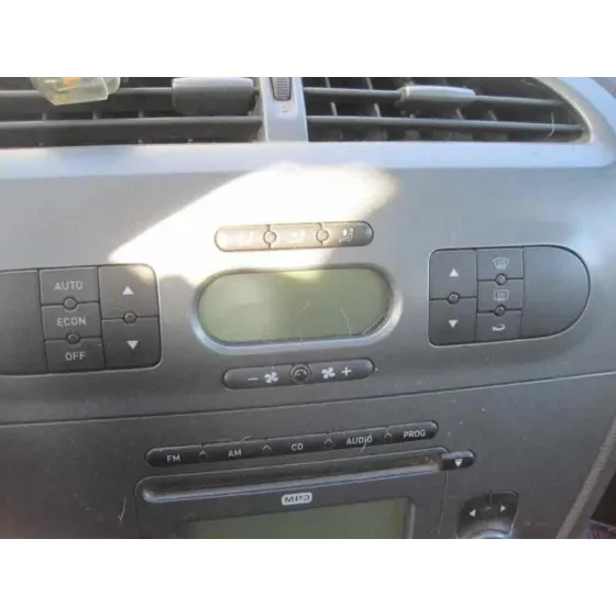 SEAT LEON (1P1) '2006 1.9 TDI GRIS OSCURO