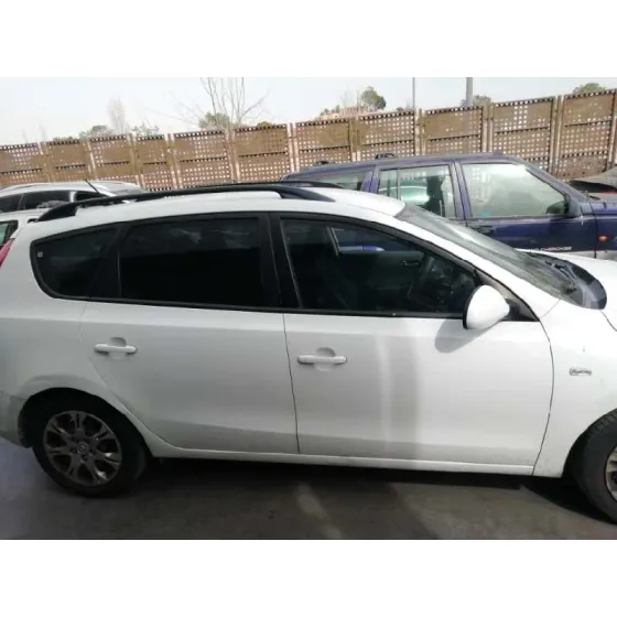 HYUNDAI I30CW '2009 1.6 CRDI CAT BLANCO