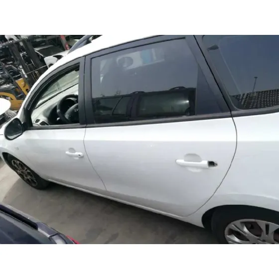 HYUNDAI I30CW '2009 1.6 CRDI CAT BLANCO