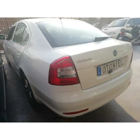 SKODA OCTAVIA BERLINA (1Z3) '2009 ELEGANCE BLANCO