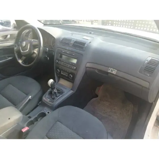 SKODA OCTAVIA BERLINA (1Z3) '2009 ELEGANCE BLANCO