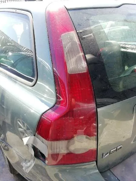 VOLVO V50 FAMILIAR '2005 2.0 DIESEL CAT GRIS
