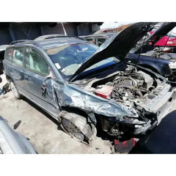 VOLVO V50 FAMILIAR '2005 2.0 DIESEL CAT GRIS