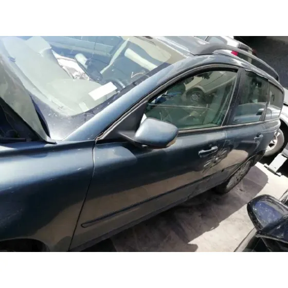 VOLVO V50 FAMILIAR '2005 2.0 DIESEL CAT GRIS