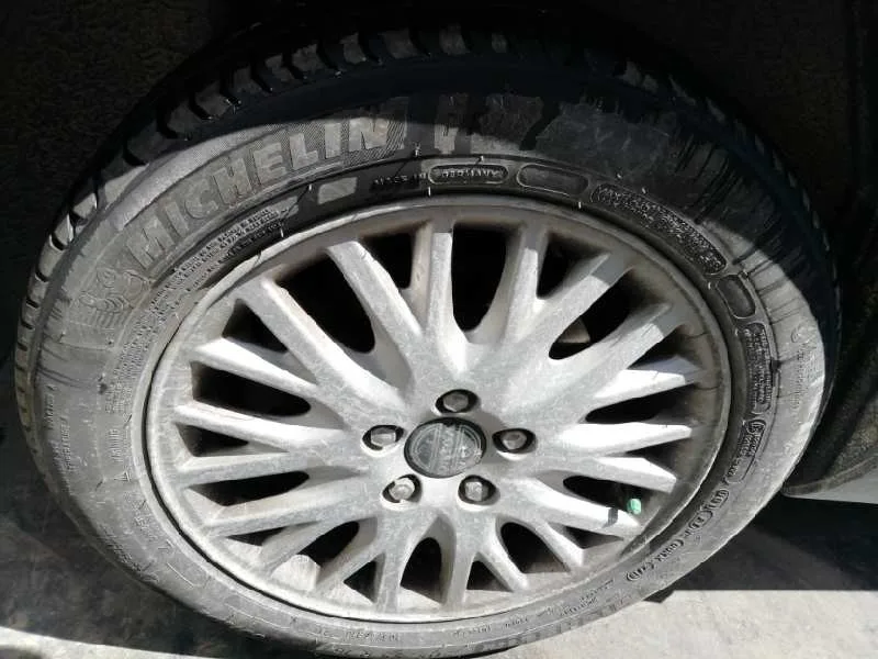 VOLVO V50 FAMILIAR '2005 2.0 DIESEL CAT GRIS