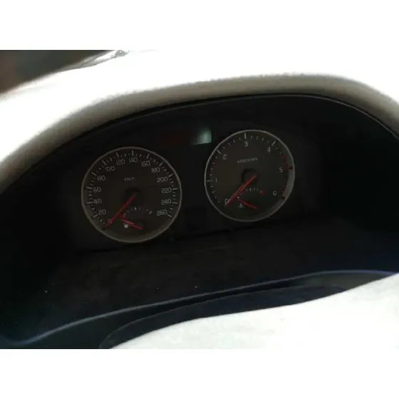 VOLVO V50 FAMILIAR '2005 2.0 DIESEL CAT GRIS