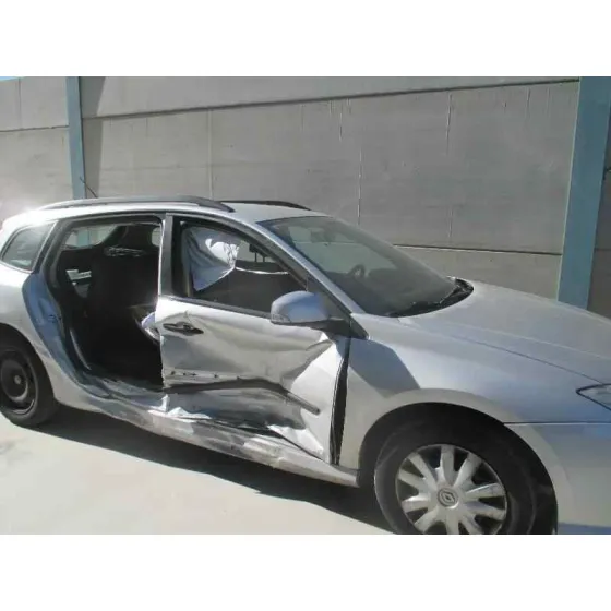 RENAULT LAGUNA GRANDTOUR III '2009 AUTHENTIQUE PLATA