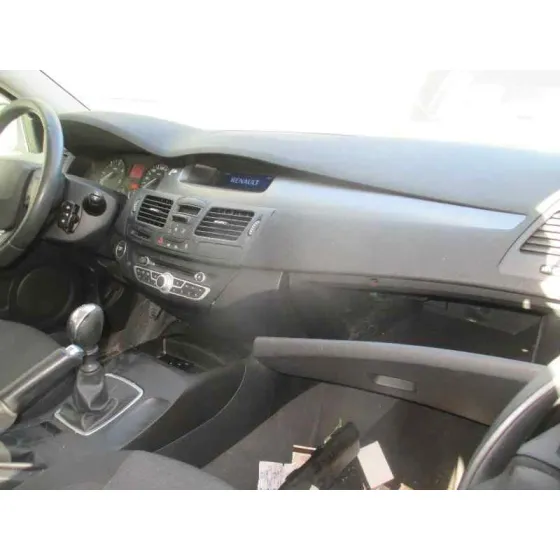 RENAULT LAGUNA GRANDTOUR III '2009 AUTHENTIQUE PLATA