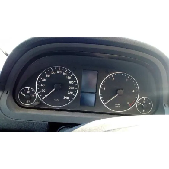 MERCEDES CLASE A (W169) '2005 A 180 CDI A-EDITION PLATA