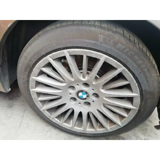 BMW SERIE 3 BERLINA (E90) '2006 330I DORADO