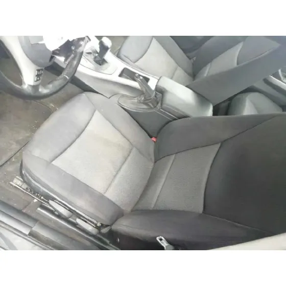 BMW SERIE 3 BERLINA (E90) '2006 330I DORADO