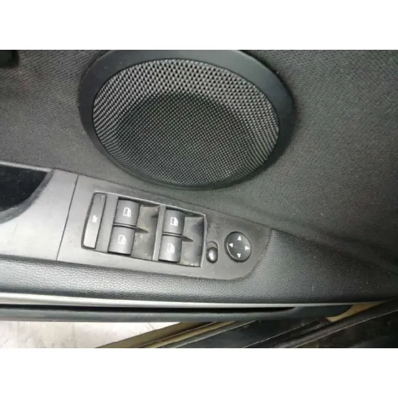 BMW SERIE 3 BERLINA (E90) '2006 330I DORADO