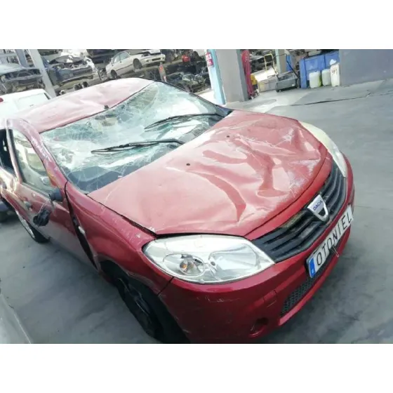 DACIA SANDERO '2010 BASICO NARANJA